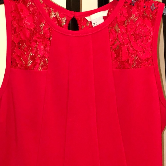 H&M Ruffles & Lace Top - Picture 5 of 5